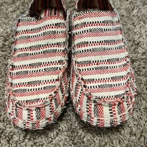 Gently Used,   WOMEN'S CASUAL/SLIP-ON › TONY LAMA WOMEN'S RED AND TAN CANVAS